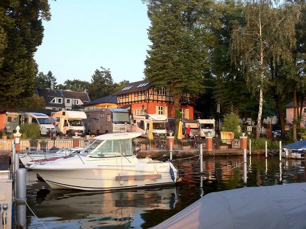 ロッジ Yacht- , Und Reisemobilhafen 